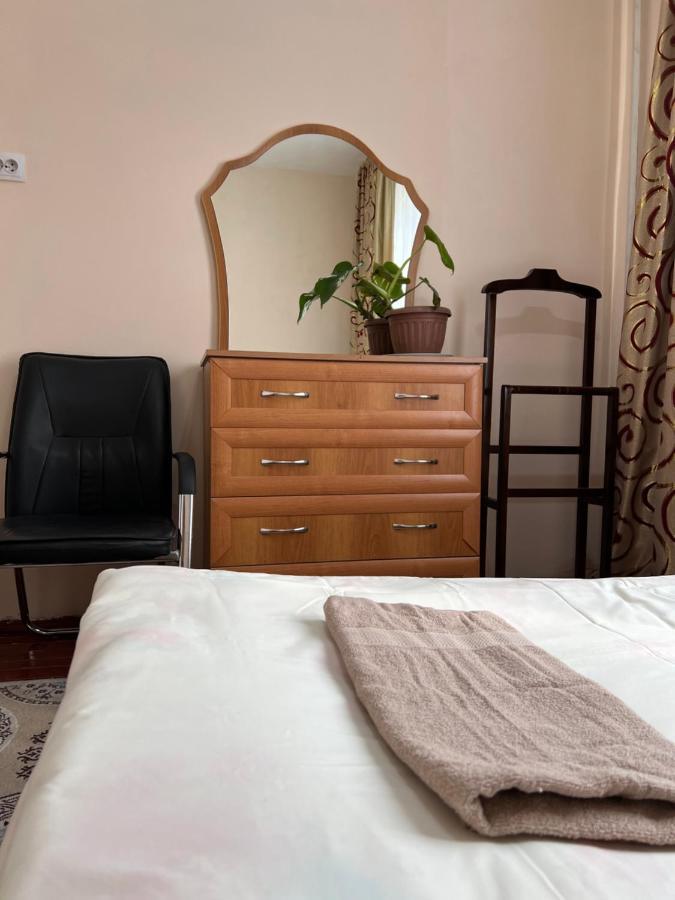 Hostel Edem Bishkek Tokoldosh Zewnętrze zdjęcie